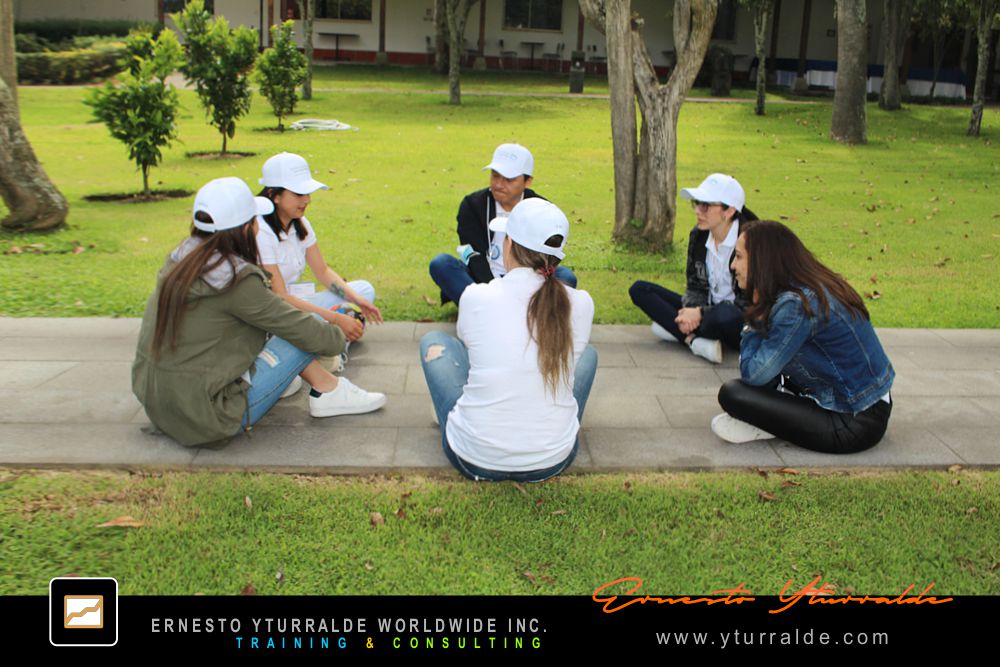 Team Building Corporativo LATAM | Retos de cuerdas para potenciar resiliencia y enfoque estratégico